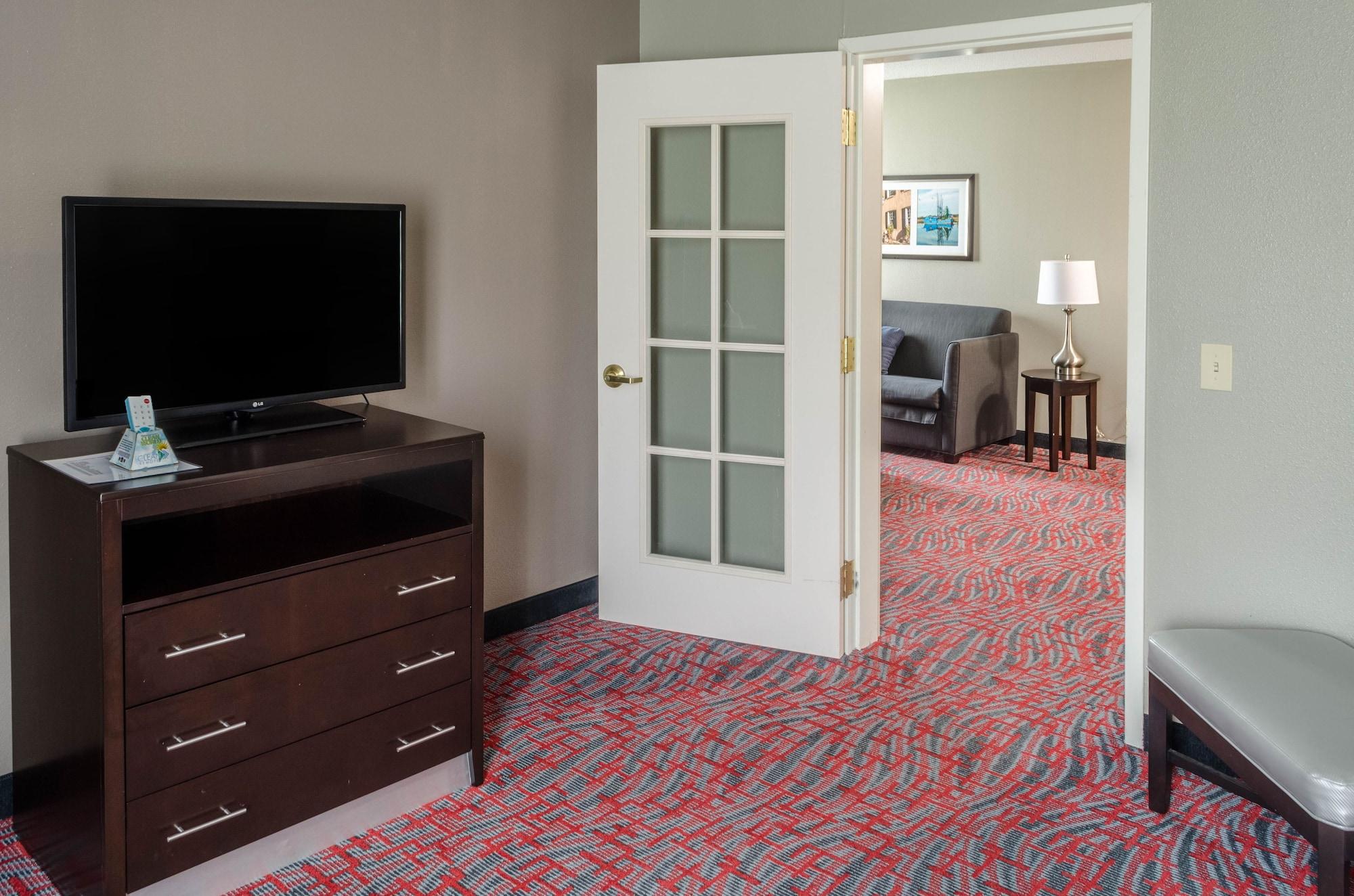 Best Western Airport Inn & Suites North Charleston Exterior photo