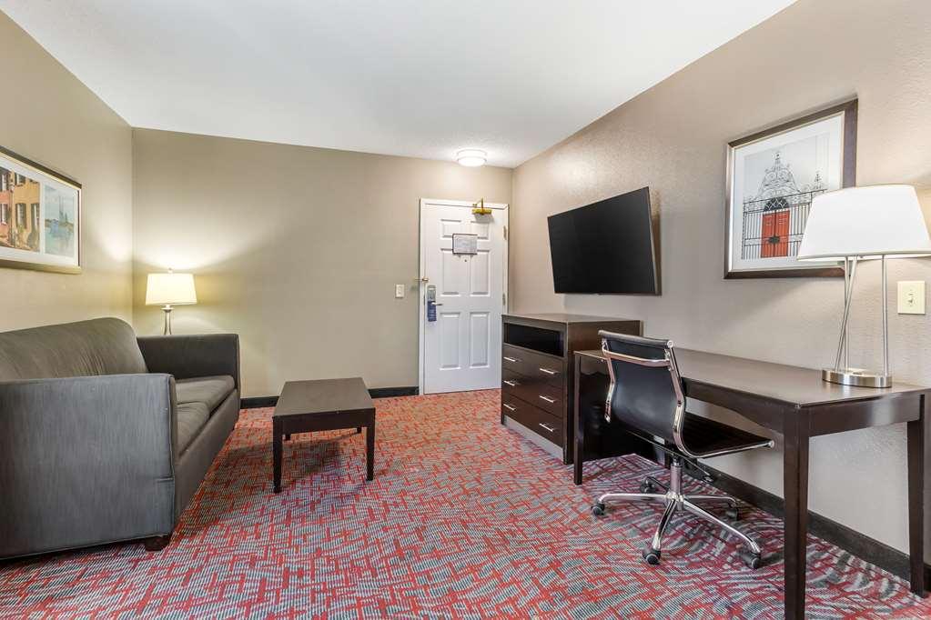 Best Western Airport Inn & Suites North Charleston Room photo